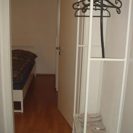 Private Apart. Near Elbe Apartment